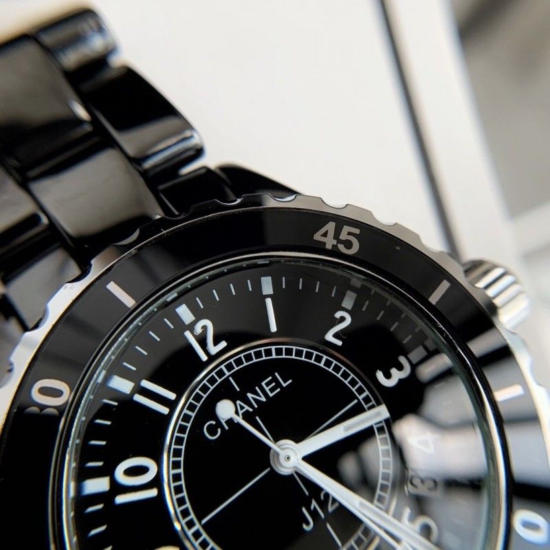 Часы CHANEL J12