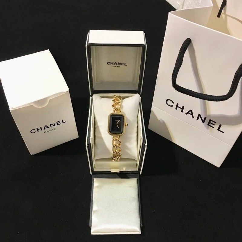 Часы CHANEL