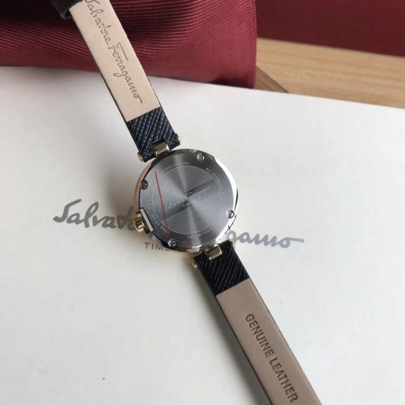 Часы Salvatore Ferragamo