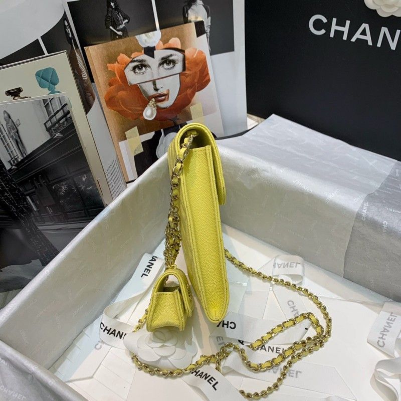 Сумка для смартфона CHANEL