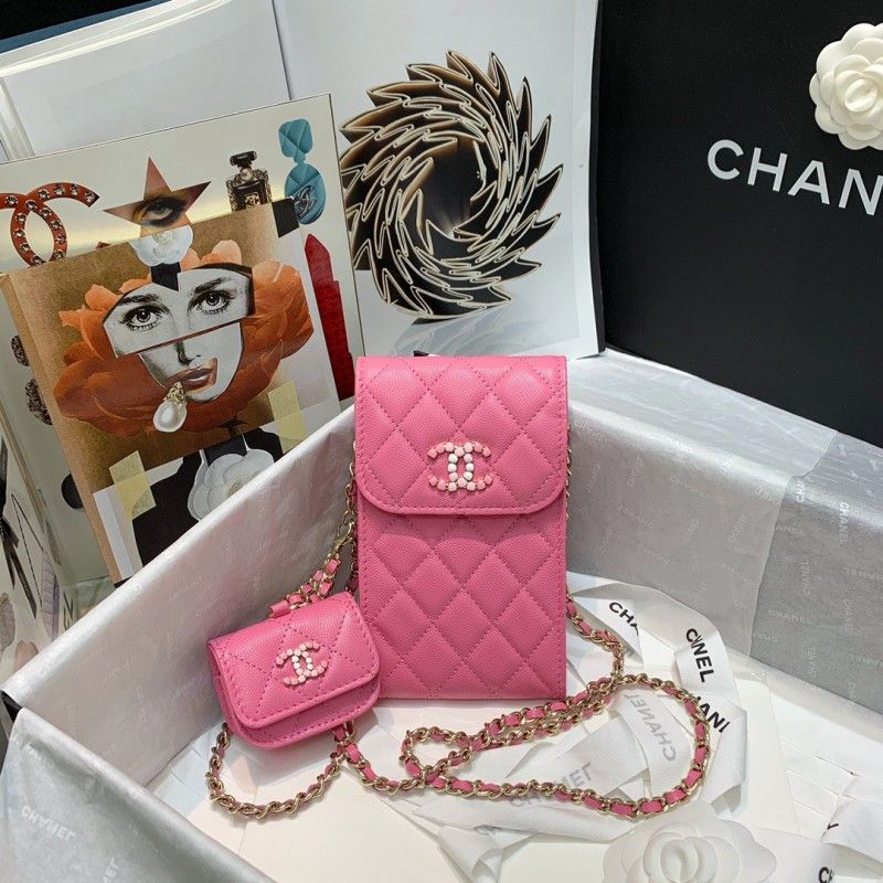 Сумка для смартфона CHANEL