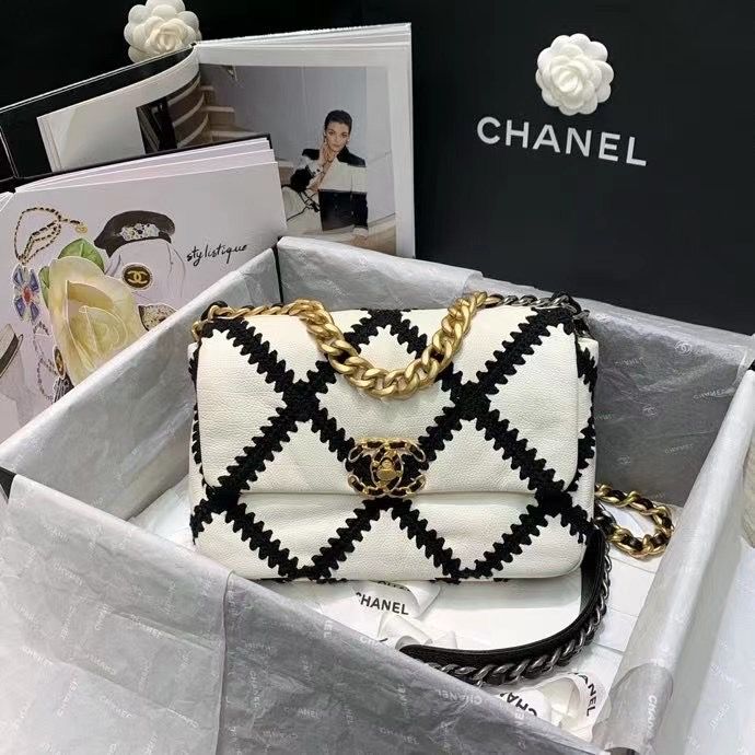 Chanel 19 Flap bag 26 cm