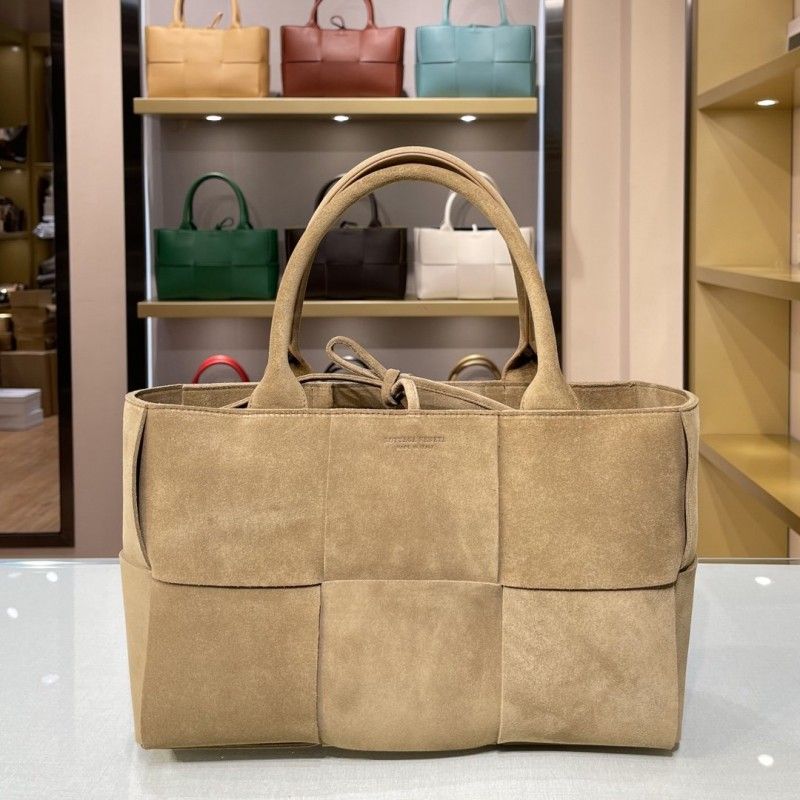 Bottega Veneta Arco Tote 36*24*12 см