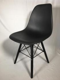 Стул EAMES DSW DC111N (крашеный)