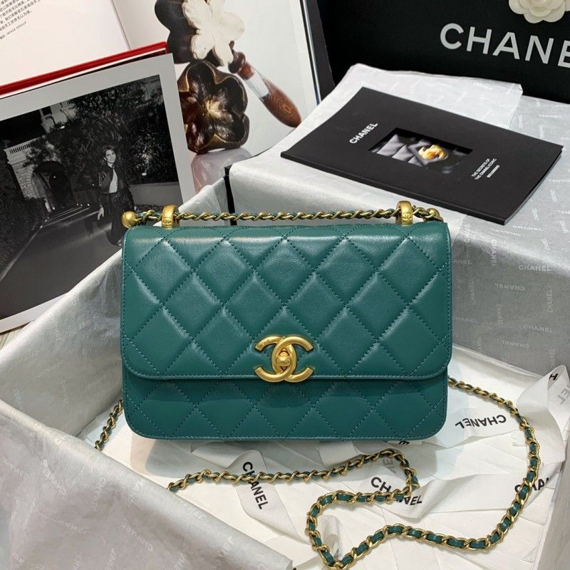 CHANEL 22x14x8 cm