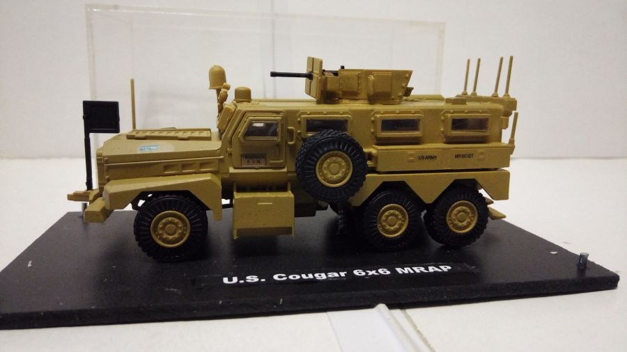 Американская бронемашина Cougar 6x6 MRAP  (1/72)