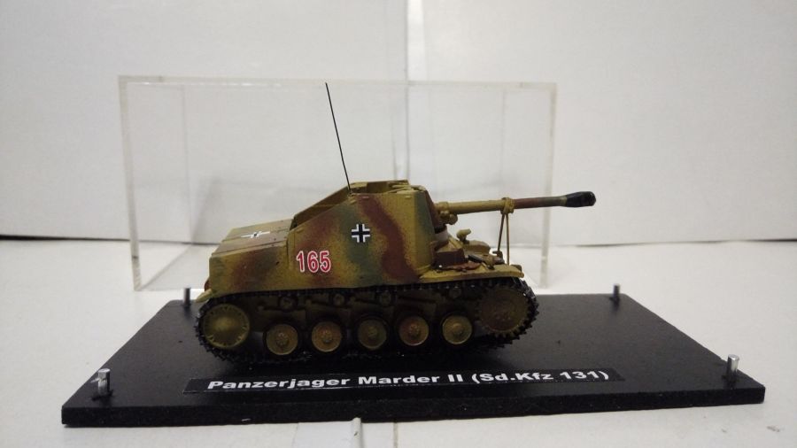 Panzerjager Marder II  (Sd,Kfz 131)   (1/72)