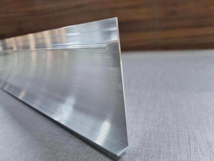 Скрытый плинтус Pro Design 235 Universal не анодированный