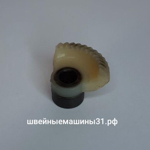 Шестерня полумесяц Bernette for Bernina 13 зубьев, отверстие под вал 8 мм. (уценка - царапины)   Цена 500 руб.