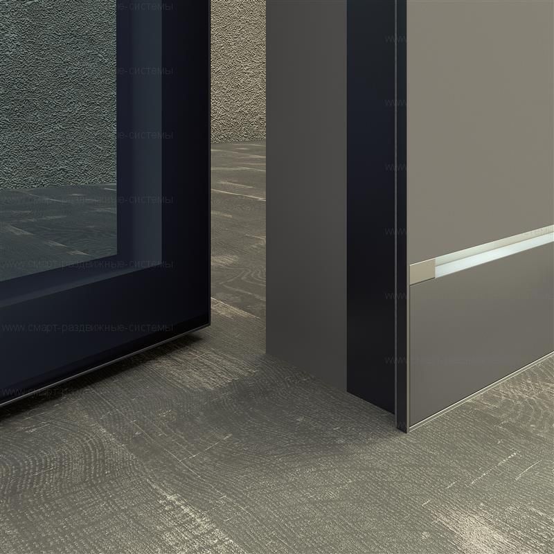 Скрытая дверь полотно 50 мм прозрачное стекло на АЛЮМИНИЕВОМ каркасе