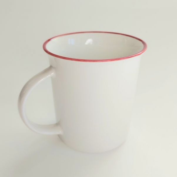 Кружка Nostalgie с красным ободком