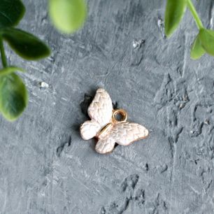 Подвеска металлическая - Бабочка жемчужная  2 см