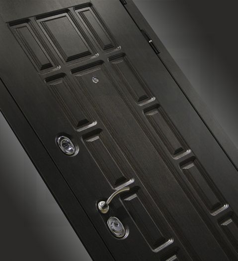 Входная дверь Лабиринт Нью-Йорк 01 Белое дерево черные стекла