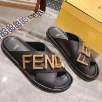 Шлепки FENDI