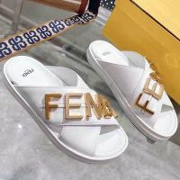 Шлепки FENDI