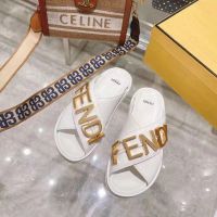 Шлепки FENDI