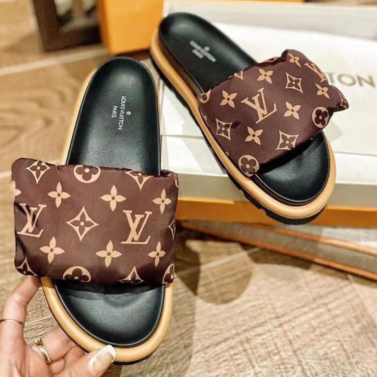 Шлепанцы Louis Vuitton