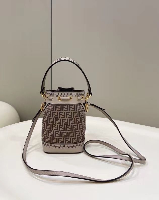 Fendi Mon Tresor Mini 12x10x18 cm