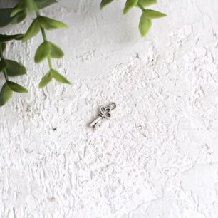 Подвеска металлическая - Ключик 1,7*0,7 см. (ц. серебро) (3 шт.)