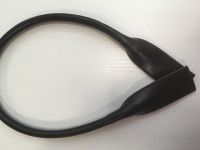 Ручка кожаная для сумок. Цвет черный. Длина-68см.