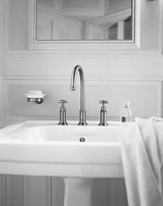 Смеситель Hansgrohe AXOR Montreux для раковины 16513000 ФОТО