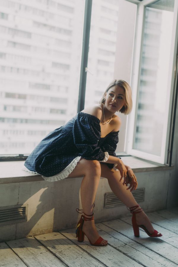 Платье Babydoll в горошек с кружевом