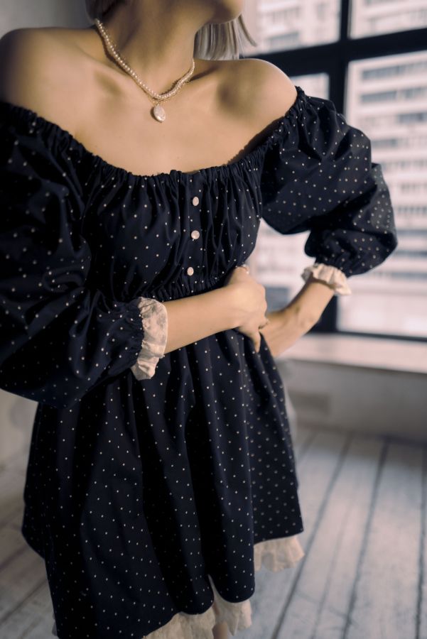 Платье Babydoll в горошек с кружевом