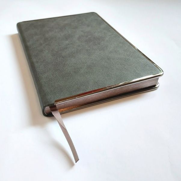 Ежедневник Montrose серый