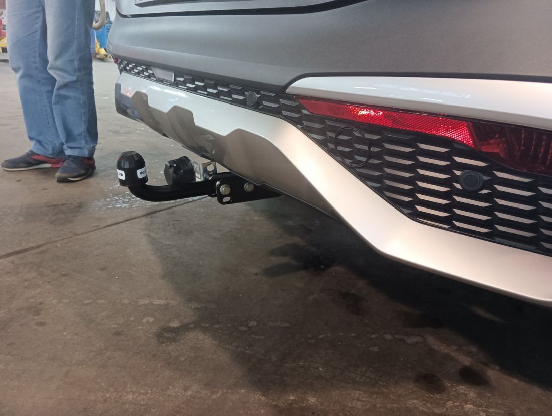 Фаркоп для HYUNDAI TUCSON IV 2021 - ... г. в./ KIA SPORTAGE V 2022 - ... г. в с условно-съемным креплением шара (на 2 болтах)