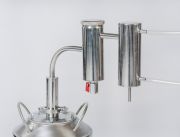 Дистиллятор ГЕРМАНИЯ с одним сухопарником на клампе