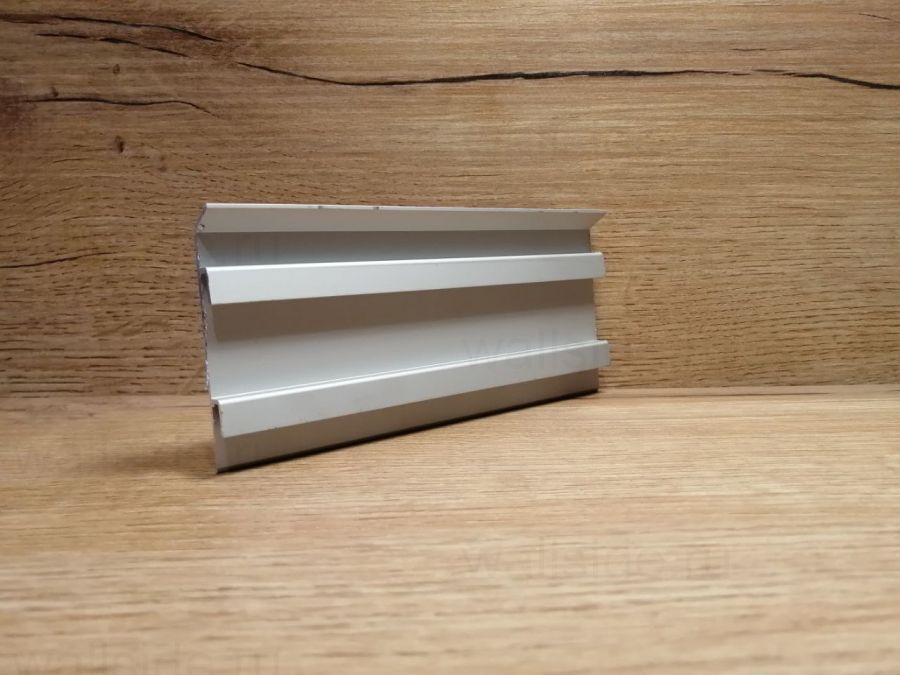 Плинтус Евротрим 2642 с кабель-каналом, 100 мм, серебро матовое