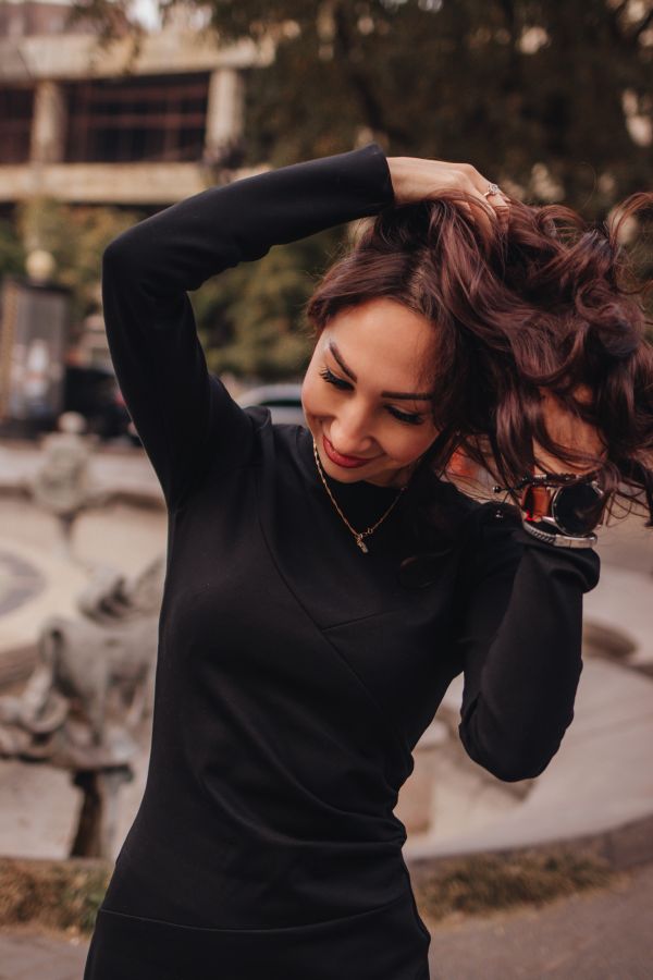 Платье Forza с разрезом черное