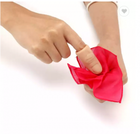 Magic Collection Исчезновение платка - Vanishing Hanky (silk) (без упаковки)