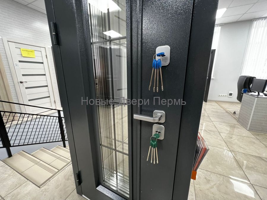 Коттедж-4 Termo Букле графит  (терморазрыв) уличная дверь стеклопакет/терморазрыв