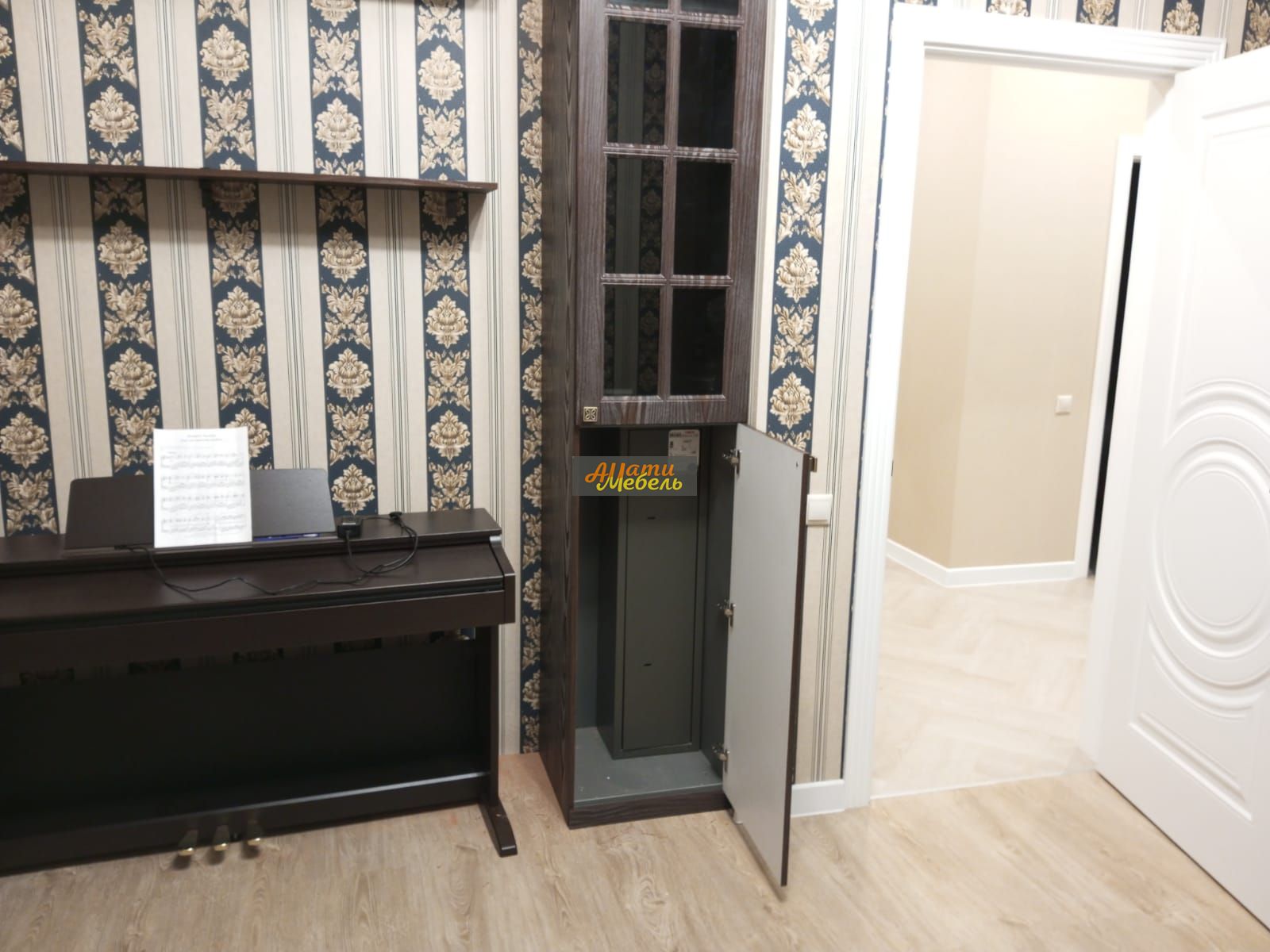 АНТРЕСОЛИ С ПЕНАЛОМ В КАБИНЕТ