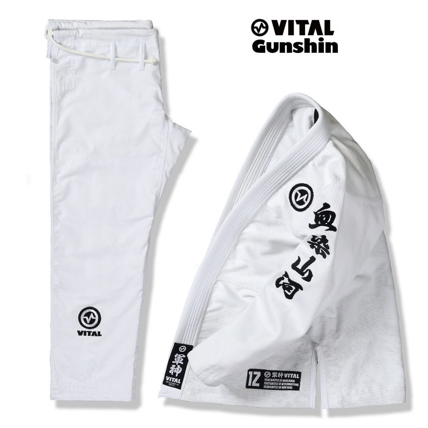 Кимоно Vital "Gunshin" White