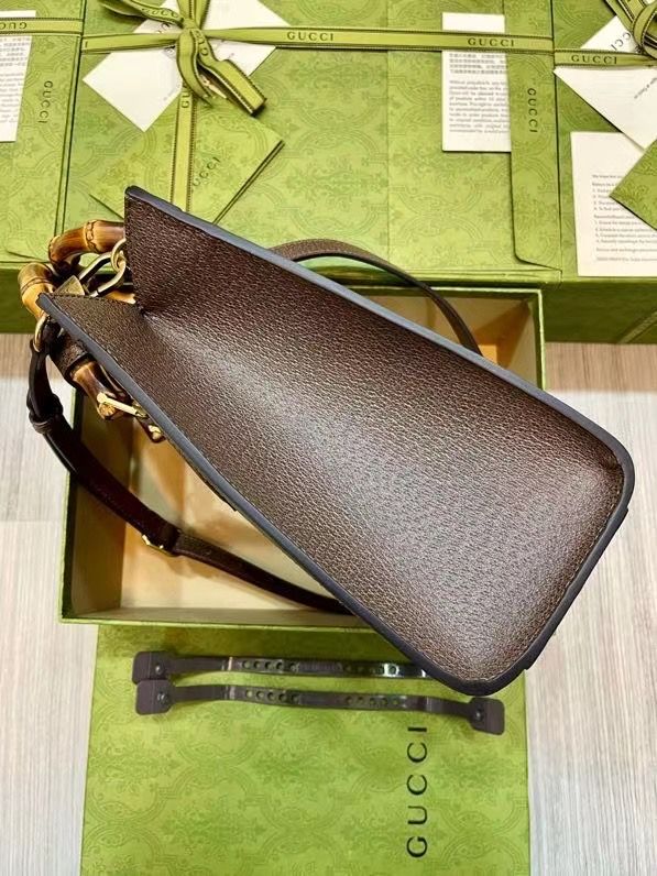 GUCCI BAMBOO DIANA 27x24x11 cm