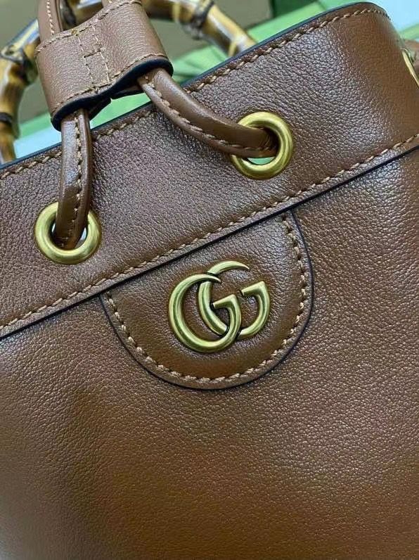 GUCCI DIANA BUCKET 30,5x19x6 cm