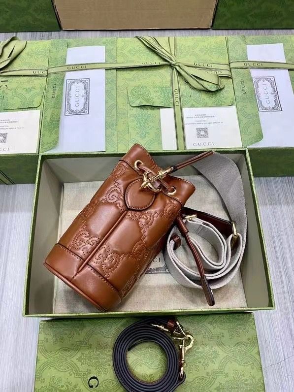 GUCCI GG MATELASSE 15,5x19x9 cm