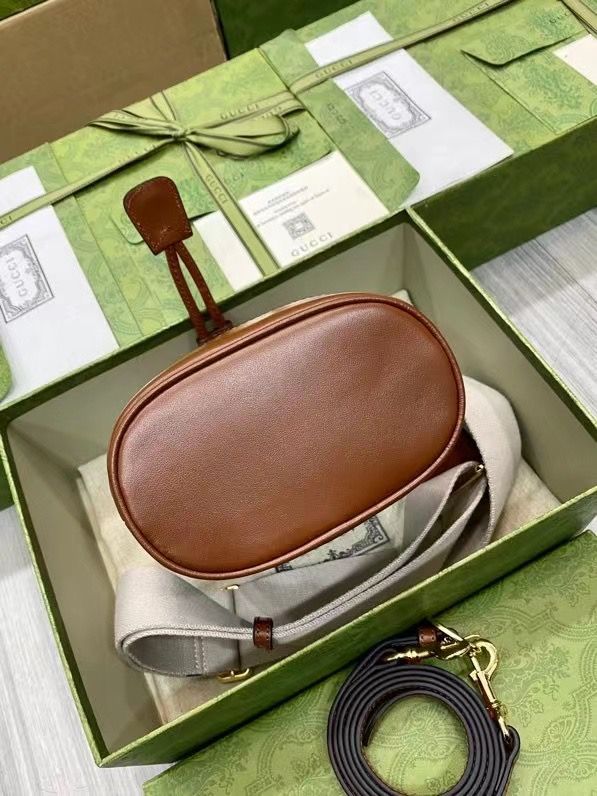 GUCCI GG MATELASSE 15,5x19x9 cm