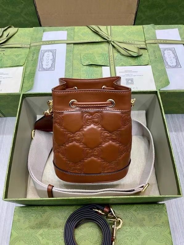 GUCCI GG MATELASSE 15,5x19x9 cm