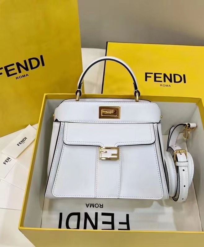 FENDI BAGUETTE PEEK-A-BOO 23x11x18 cm