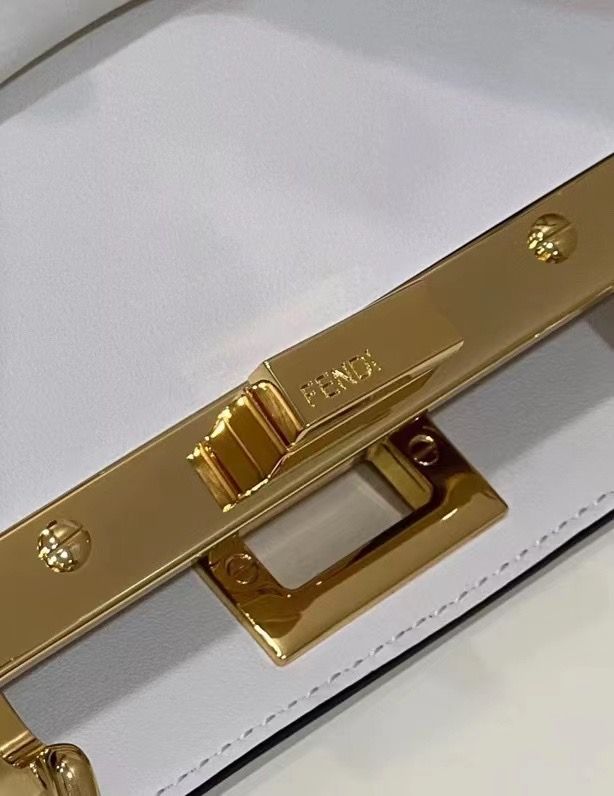 FENDI BAGUETTE PEEK-A-BOO 23x11x18 cm