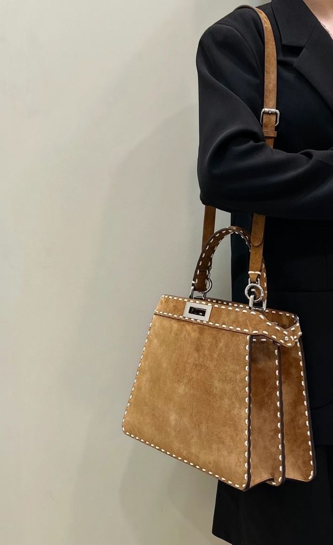 FENDI PEEK-A-BOO  33x25x13,5 cm