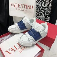 Кроссовки Valentino