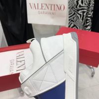 Кроссовки Valentino