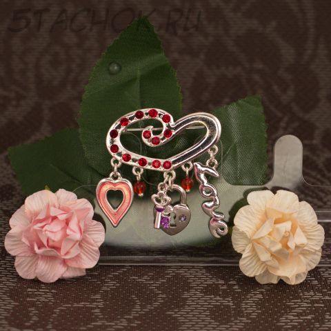 Брошь "Любовь - ключ к сердцу" (США)