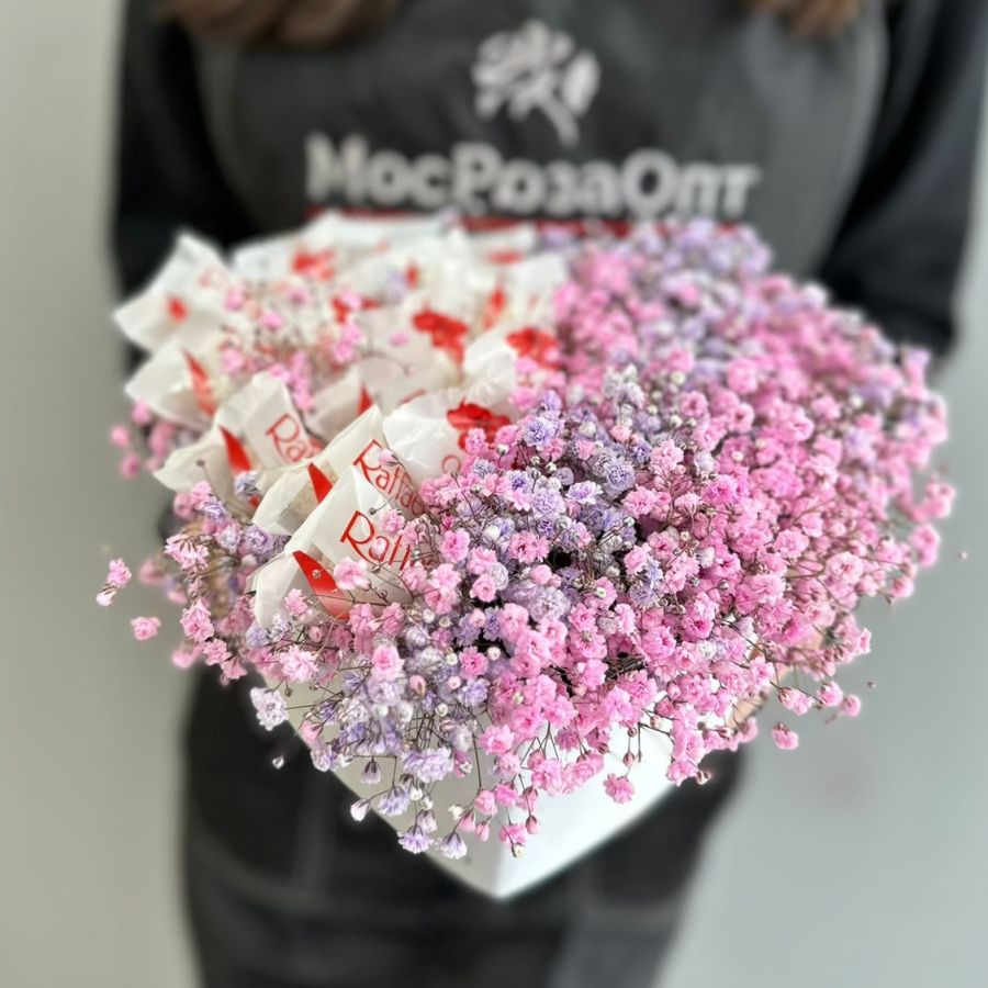 Сердце из гипсофилы и рафаэлло