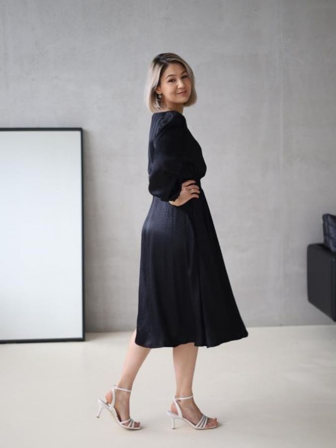 Платье Nero из вискозы черное