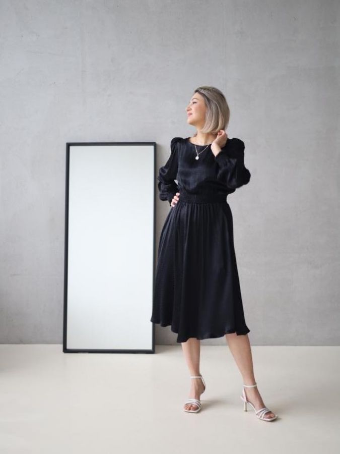 Платье Nero из вискозы черное